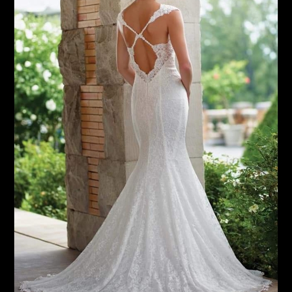 Mon Cheri Wedding Dress - Picture 2 of 5